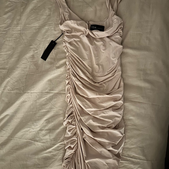Aritzia Ten by Babaton Rose Quartz Dress - Picture 4 of 4